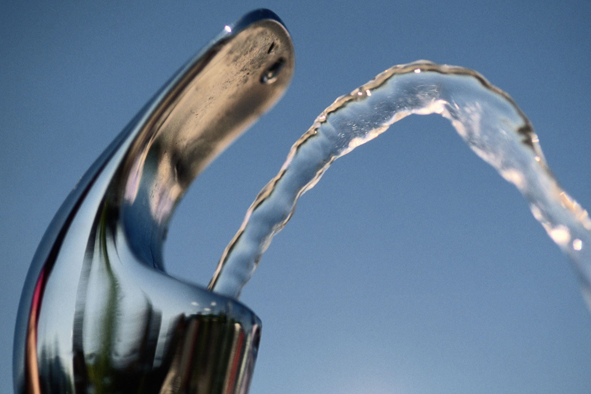 Como manter bebedouros de água limpos